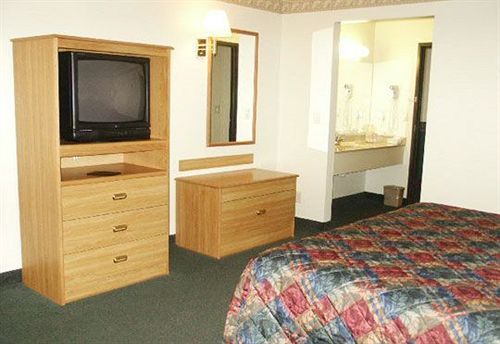 Dutch Country Inn Kalona Экстерьер фото